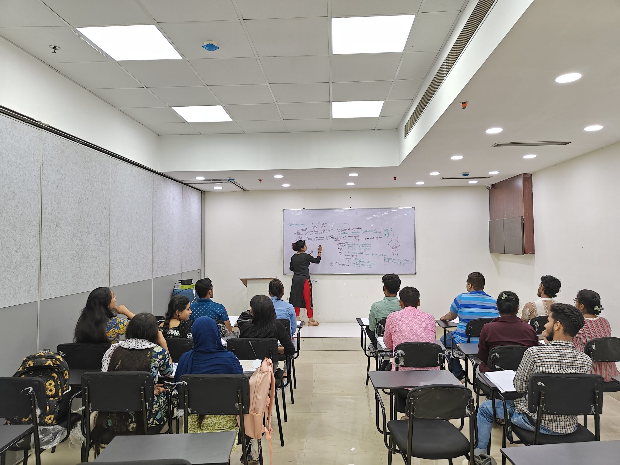 NEET UG Classes Kolkata, Shikkha Academia